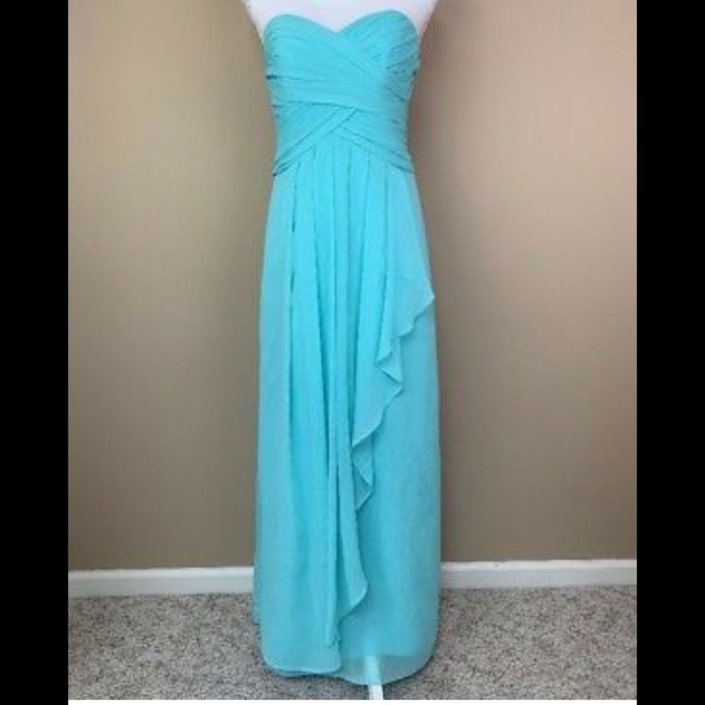 Davids Bridal bridesmaid dress in SPA